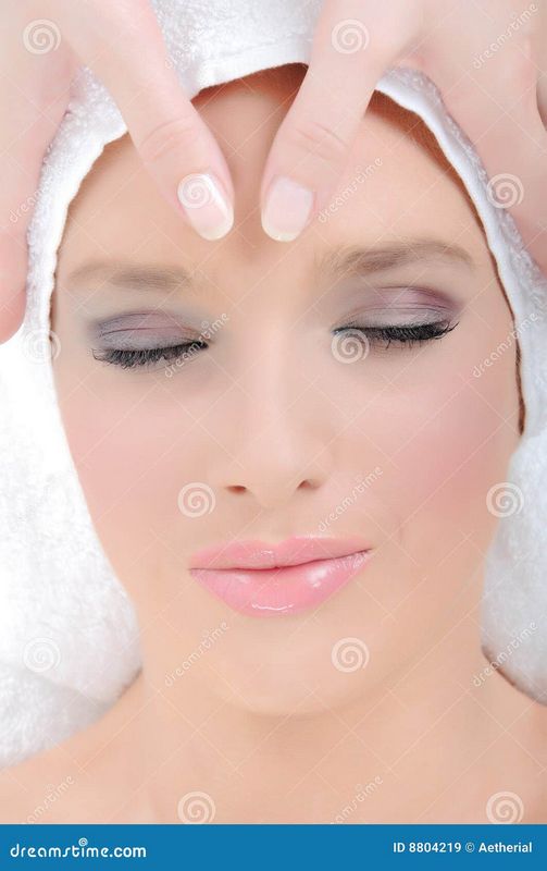 What is a Sports Massage: Kinds, Techniques, Advantages and Discovering a Specialist